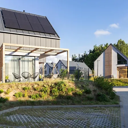 27 Lakeside Retreat By Bookinghost *