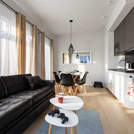 27 Lakeside Retreat By Bookinghost Apartamento Laczyno