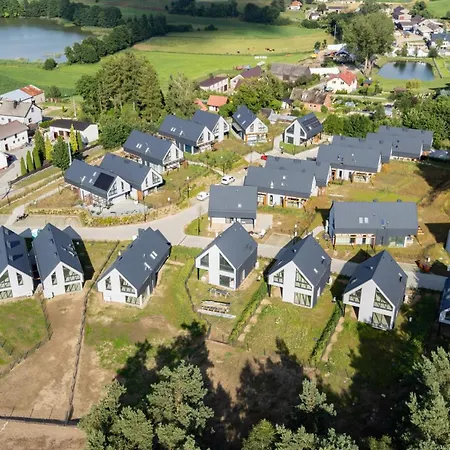 Apartamento 27 Lakeside Retreat By Bookinghost *