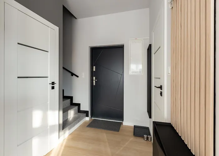 27 Lakeside Retreat By Bookinghost Laczyno