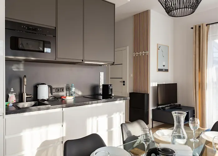 Lägenhet 27 Lakeside Retreat By Bookinghost *