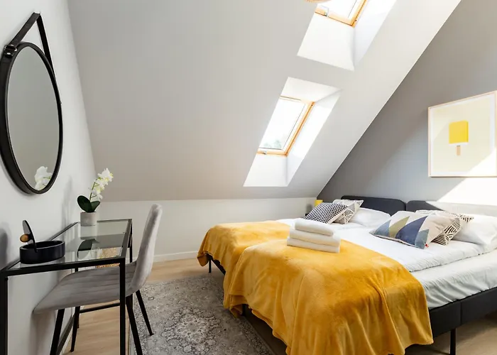 Lägenhet 27 Lakeside Retreat By Bookinghost *